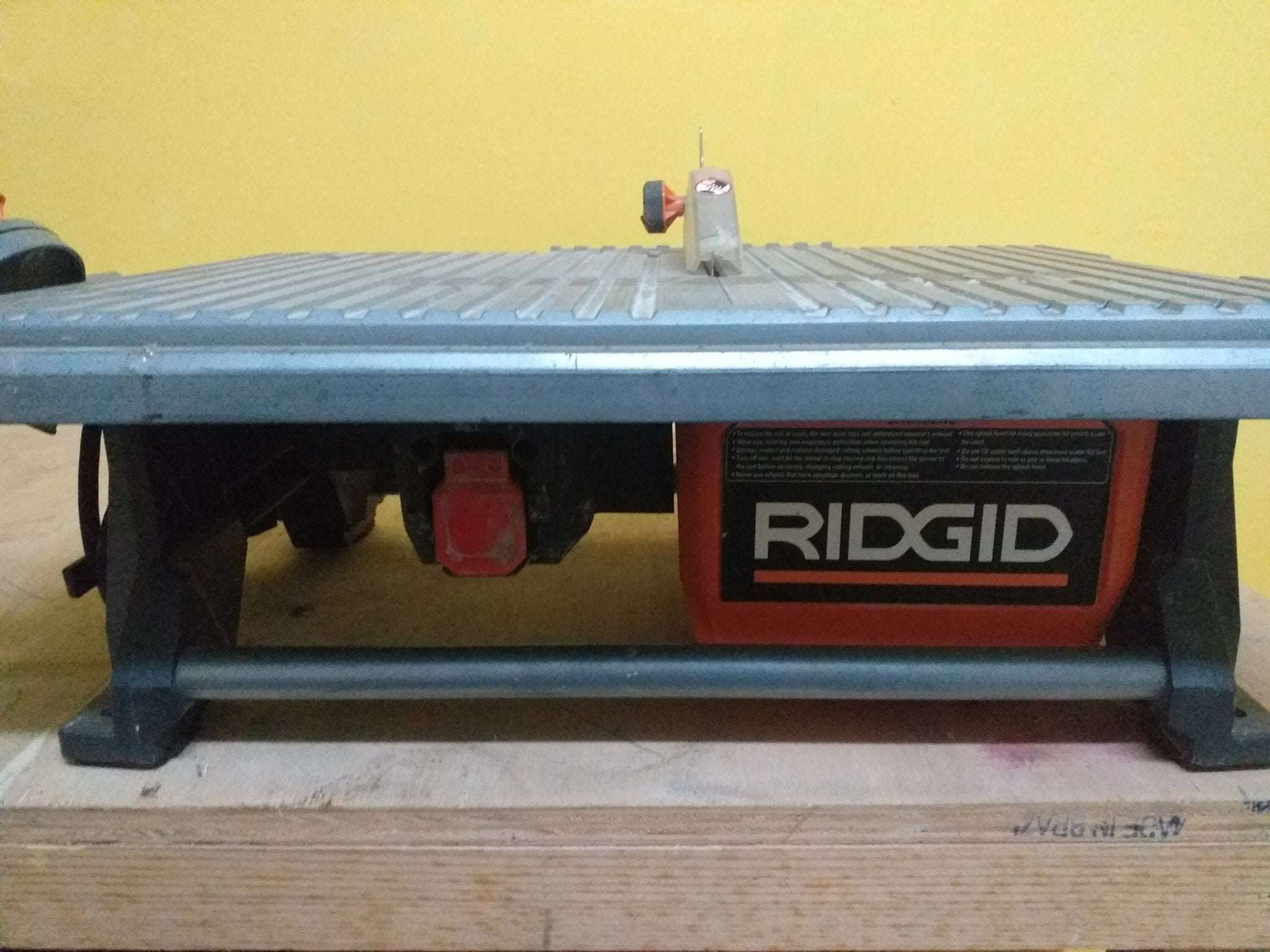 Cortadora de Cerámica Ridgid R4021: Cortes Impecables - VillaCon Online