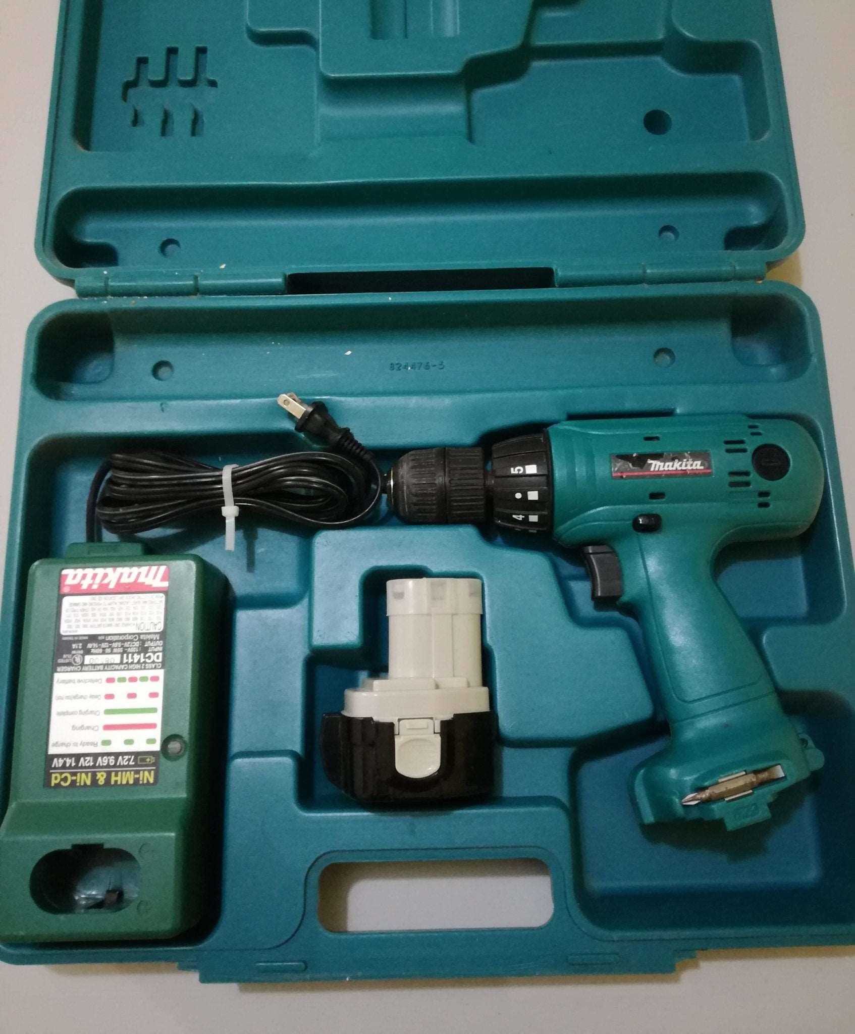 Taladro Atornillador Inalambrico Makita 12v