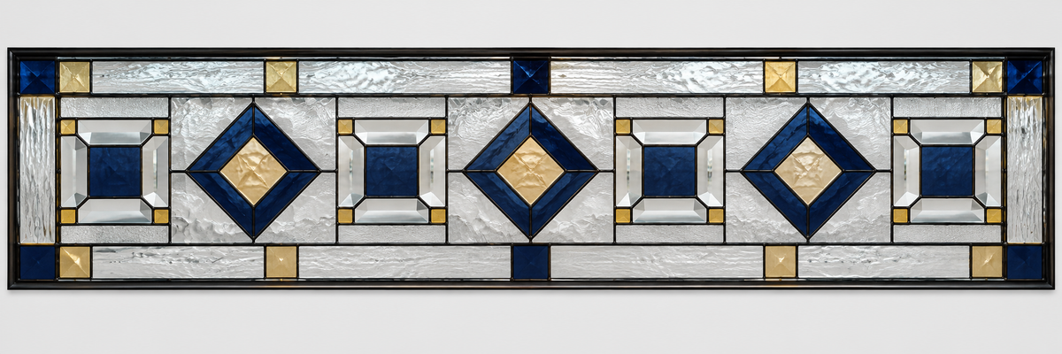 Referencia TRG-008: vitral para tragaluces horizontales sobre puertas
